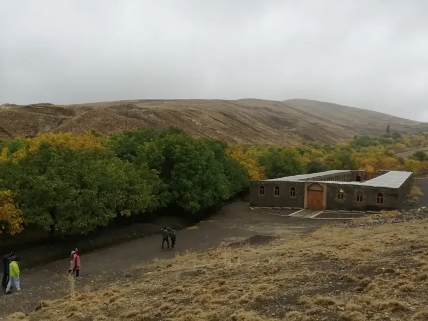روستای ورکانه همدان؛ راهنمای جامع سفر به پایتخت سنگی ایران