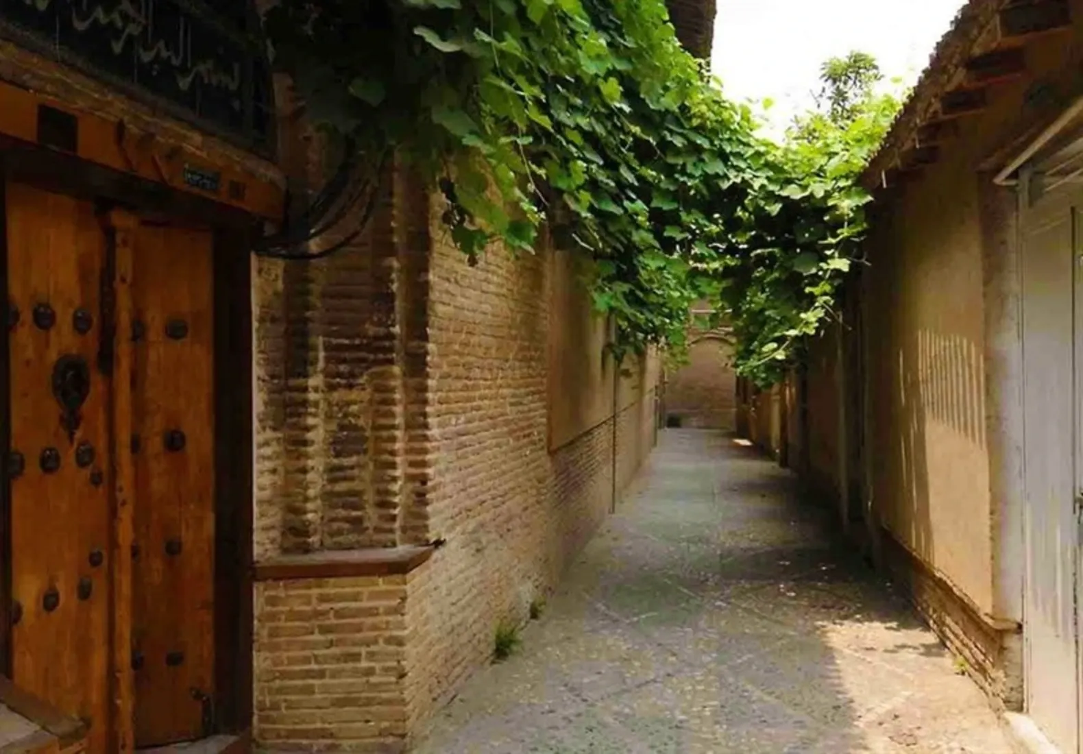 گشت و گذار در بافت تاریخی گرگان؛ راهنمای پیاده‌روی و بازدید