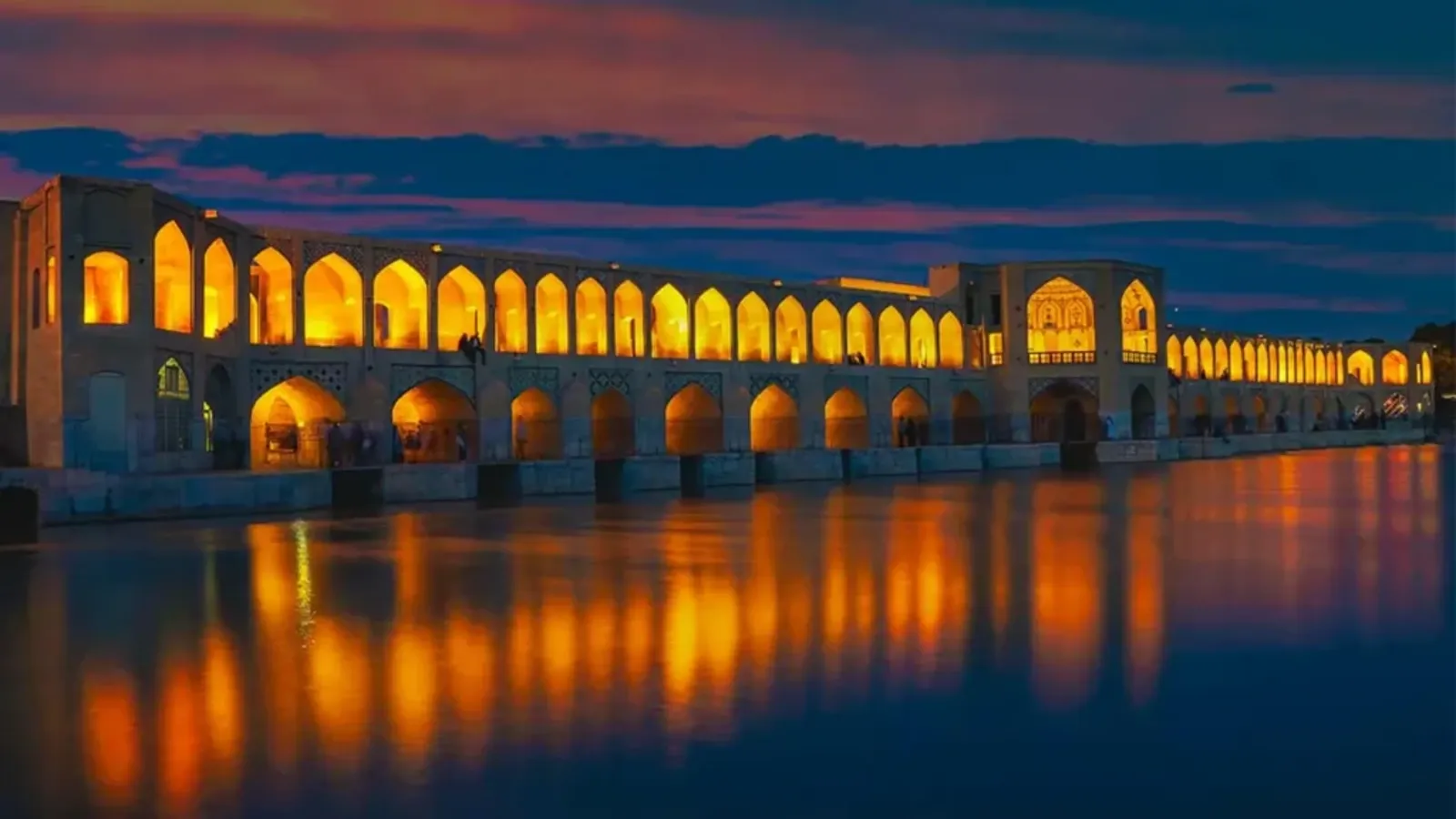 راهنمای جامع بازدید از پل خواجو اصفهان و تاریخچه آن